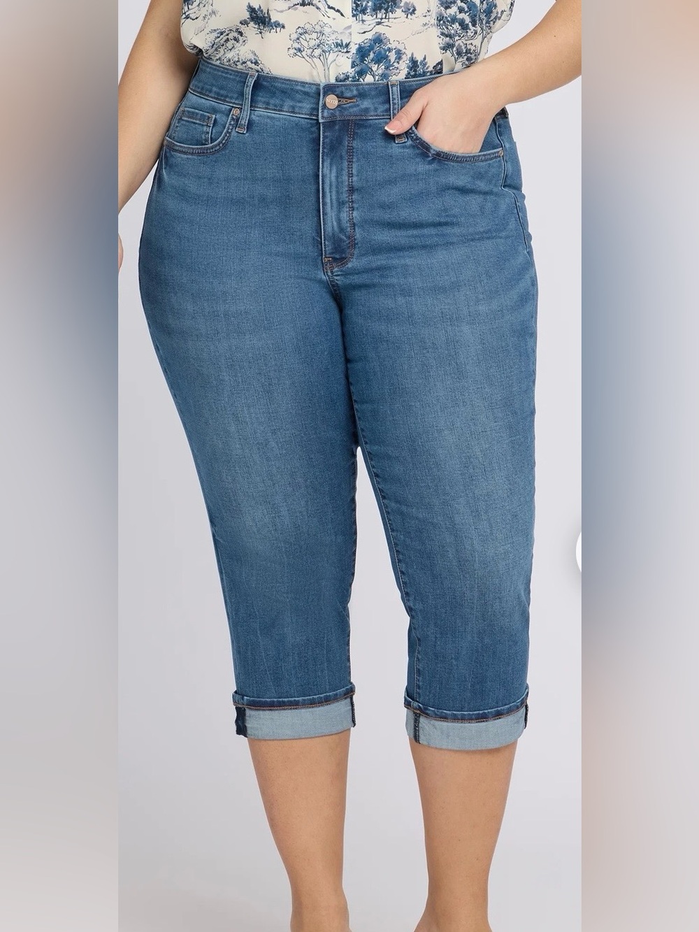 Plus-Size Blue Cropped Jeans